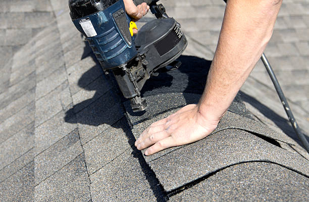 Best Roof Maintenance and Cleaning  in Mayflower Village, CA